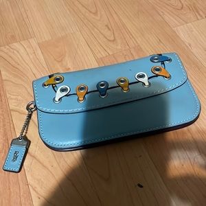 Coach 1941 | Link Steel Blue Clutch